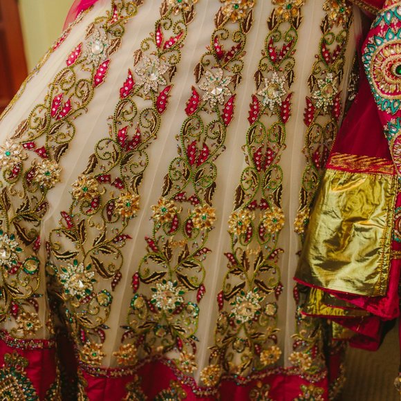 Fromal Indian Bridal Lehenga small - Picture 3 of 5